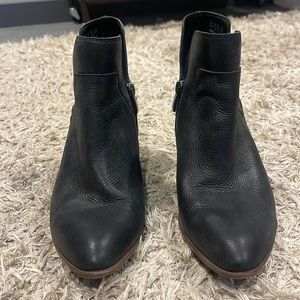 Franco Sarto 9.5 Black Ankle boot